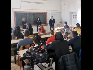 FOTO - Activități informativ-preventive desfășurate de către polițiștii prahoveni la o altă unitate de învățământ din municipiul Câmpina