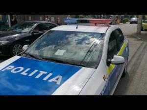 Cercetări penale după ce un tânăr ploieștean  a vrut să învețe să conducă în parcarea Parcului Municipal Vest 