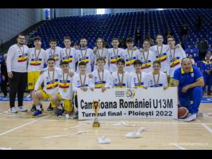 Echipa de baschet „U13” a CSM Ploieşti a cucerit, pentru al doilea an la rând, titlul de campioană naţională