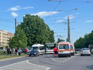 Trafic ingreunat in zona Spitalului Judetean Ploiesti, din cauza unui accident - FOTO