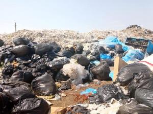 FOTO: Depozitări necorespunzătoare de deșeuri nepericuloase la Aricestii Rahtivani, descoperite de Garda de Mediu Prahova