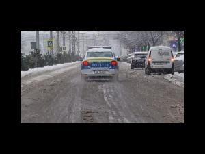 10 amenzi date de polițiști administratorilor de drumuri din Prahova