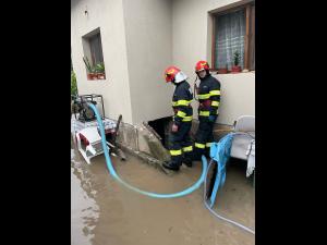 Inundatii in Prahova, in urma unei ploi torentiale - FOTO