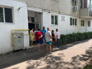 Bărbat, găsit mort într-un apartament din Ploiești