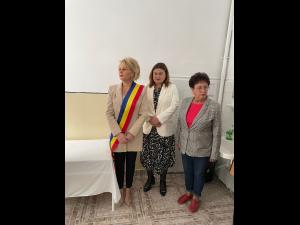 Simona David, primarul comunei Florești, prezentă la la inaugurarea compartimentului de medicină fizică și reabilitare respiratorie, din cadrul Spitalului de Pneumoftiziologie Florești