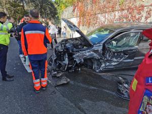 FOTO: Accident cu trei autoturisme și un autocamion pe DN1, la Posada