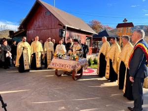Cantina socială de la Biserica „Sf. Gheorghe” din Comarnic a fost sfințită, de Preasfințitul Părinte Varlaam, Episcop Vicar Patriarhal