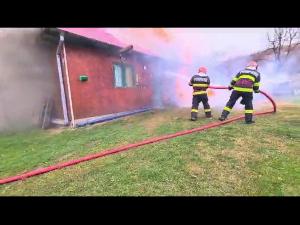 Incendiu anexă gospodărească în Drajna de Jos