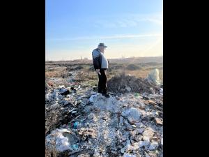 Amendă de 30.000 de lei pentru un bărbat care a abandonat deșeuri la fostele sere din Bărcănești