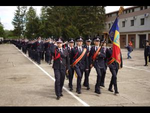 O nouă promoţie de salvatori la Şcoala de Subofiţeri de Pompieri şi Protecţie Civilă  „Pavel Zăgănescu” Boldeşti