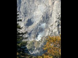 Incendiu de vegetatie uscata in Bucegi-FOTO