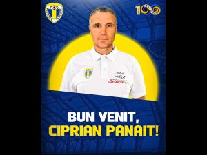 Fost antrenor principal în fotbalul arab, acum în staff-ul tehnic la Petrolul Ploiești