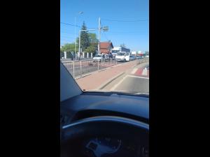 Accident la Valea Calugareasca/Un biciclist a fost lovit de o masina