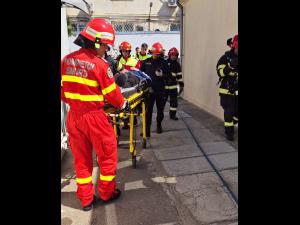 Exercițiu ISU la penitenciar: incendiu într-o cameră de deținere