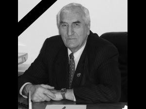 Lumea academică ploieșteană, în doliu/A murit profesorul universitar emerit doctor inginer Niculae Napoleon Antonescu 